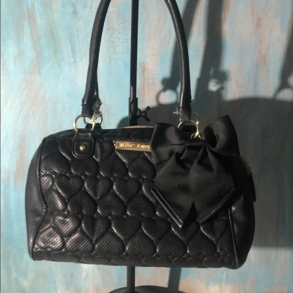 Betsey Johnson -  heart leather bag